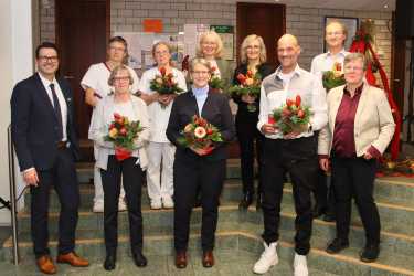 Dank und Anerkennung für langjährige Treue an den Zinzendorfschulen Dank und Anerkennung für langjährige Treue an den Zinzendorfschulen