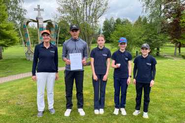 Jugend trainiert: Golfer der WKIII eine Runde weiter Jugend trainiert: Golfer der WKIII eine Runde weiter