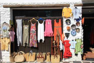 Engagierte SMV organisiert Kleiderbörse und Registrierungsaktion
