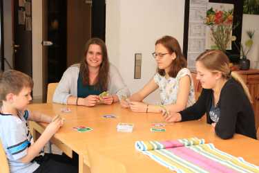 Gelerntes anwenden beim Praktikum im KiFaz Gelerntes anwenden beim Praktikum im KiFaz