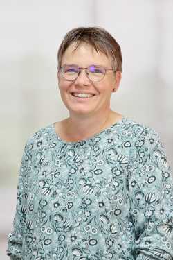 Neue Schulpfarrerin freut sich über den Trubel an den Zinzendorfschulen Neue Schulpfarrerin freut sich über den Trubel an den Zinzendorfschulen