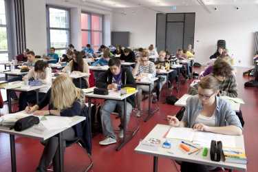 Prüfungen zur Mittleren Reife haben begonnen Prüfungen zur Mittleren Reife haben begonnen