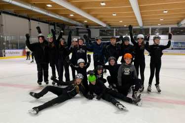 Wintersporttag in der Eissporthalle Wintersporttag in der Eissporthalle