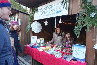 Weihnachtsmarkt ein voller Erfolg Weihnachtsmarkt ein voller Erfolg