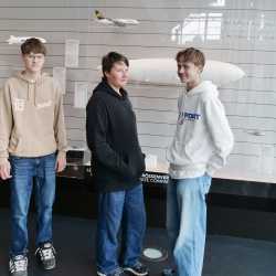 Internatsausflug zum Zeppelinmuseum Friedrichshafen Internatsausflug zum Zeppelinmuseum Friedrichshafen