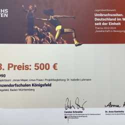 Jonas Mayer und Linus Fraas (Klasse 11a) gewinnen im bundesweiten Jugendwettbewerb „Umbruchszeiten“ Jonas Mayer und Linus Fraas (Klasse 11a) gewinnen im bundesweiten Jugendwettbewerb „Umbruchszeiten“