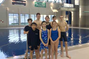 JtfO: Schwimm-Team feiert den ersten Platz in Freiburg