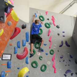 „Jugend trainiert für Olympia“ – Zinzendorfschulen beim Sportklettern erfolgreich vertreten „Jugend trainiert für Olympia“ – Zinzendorfschulen beim Sportklettern erfolgreich vertreten