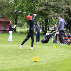 Jugend trainiert: Golfer der WKIII eine Runde weiter Jugend trainiert: Golfer der WKIII eine Runde weiter