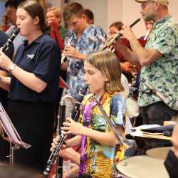 Junge Musikerinnen und Musiker überzeugen bei Sommerserenade Junge Musikerinnen und Musiker überzeugen bei Sommerserenade