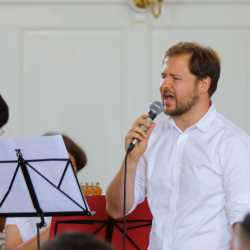 Kirchensaal wird zur Kulisse von Unterwelt und strahlenden Helden Kirchensaal wird zur Kulisse von Unterwelt und strahlenden Helden