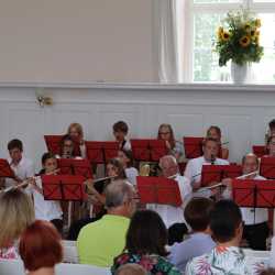 Kirchensaal wird zur Kulisse von Unterwelt und strahlenden Helden Kirchensaal wird zur Kulisse von Unterwelt und strahlenden Helden