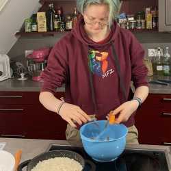 Koch-AG im Internat trifft sich regelmäßig Koch-AG im Internat trifft sich regelmäßig