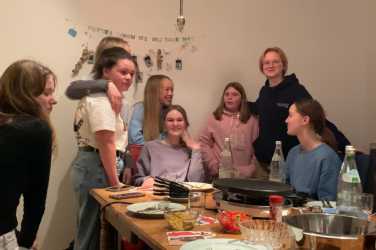 Koch-AG im Internat trifft sich regelmäßig Koch-AG im Internat trifft sich regelmäßig