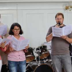 Kollegium verabschiedet sich von geschätzten Mitarbeitenden Kollegium verabschiedet sich von geschätzten Mitarbeitenden