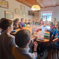 Landwirtschaft hautnah: Sechstklässler besuchen Untermühlbachhof Landwirtschaft hautnah: Sechstklässler besuchen Untermühlbachhof