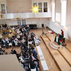 Licht, Hoffnung und Zuversicht – Weihnachtsgottesdienste zum Abschluss des Jahres Licht, Hoffnung und Zuversicht – Weihnachtsgottesdienste zum Abschluss des Jahres