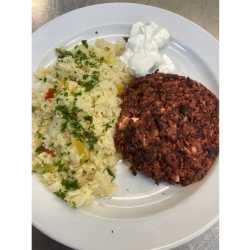 Lieblingsgerichte mit Gemüse aufgewertet: Zinzendorfschulen machen mit beim Tag der Schulverpflegung Lieblingsgerichte mit Gemüse aufgewertet: Zinzendorfschulen machen mit beim Tag der Schulverpflegung