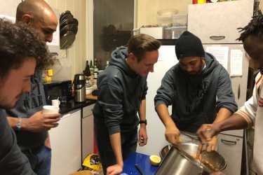 Make Food not War - Multikulturelles Kochen im Jugendhaus K3 Make Food not War - Multikulturelles Kochen im Jugendhaus K3