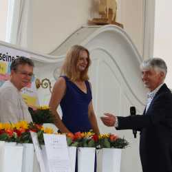 Mit der Mittleren Reife in der Tasche sind 37 Absolventen der Zinzendorfschulen „nicht zu halten“ Mit der Mittleren Reife in der Tasche sind 37 Absolventen der Zinzendorfschulen „nicht zu halten“