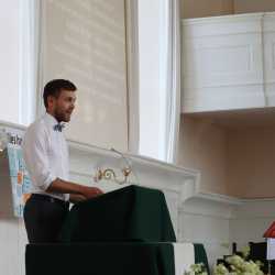 Mit der Mittleren Reife in der Tasche sind 37 Absolventen der Zinzendorfschulen „nicht zu halten“ Mit der Mittleren Reife in der Tasche sind 37 Absolventen der Zinzendorfschulen „nicht zu halten“