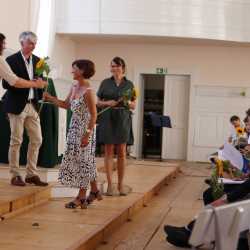 Mittlere Reife als solide Basis zum „Sprung ins Ungewisse“ Mittlere Reife als solide Basis zum „Sprung ins Ungewisse“