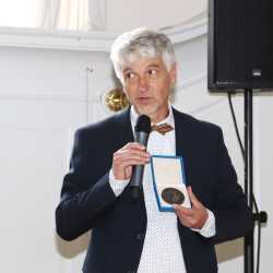 Mittlere Reife: Etappenziel auf dem Weg in die Zukunft Mittlere Reife: Etappenziel auf dem Weg in die Zukunft