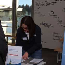 Offene Türen, strahlende Gesichter: Die Zinzendorfschulen stellen sich vor Offene Türen, strahlende Gesichter: Die Zinzendorfschulen stellen sich vor