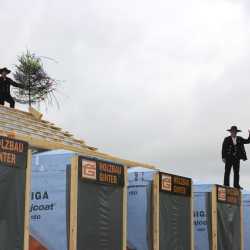 Richtfest für die Lernlandschaft Richtfest für die Lernlandschaft