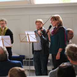 Schüler mit Gottesdiensten willkommen geheißen Schüler mit Gottesdiensten willkommen geheißen