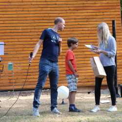 Schüler*innen mit Open-Air-Gottesdienst in die Ferien verabschiedet Schüler*innen mit Open-Air-Gottesdienst in die Ferien verabschiedet