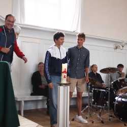 Schuljahresabschluss unter dem Motto „Geschafft!“ Schuljahresabschluss unter dem Motto „Geschafft!“