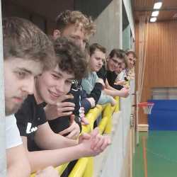 Schulpokal: SWG1 gewinnt Fußball-Turnier, ZG1 liegt in Gesamtwertung vorn Schulpokal: SWG1 gewinnt Fußball-Turnier, ZG1 liegt in Gesamtwertung vorn