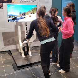 Siebtklässler haben Spaß im Schnee Siebtklässler haben Spaß im Schnee