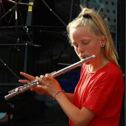 Sommerserenade der Zinzendorfschulen mit zwei Zugaben Sommerserenade der Zinzendorfschulen mit zwei Zugaben