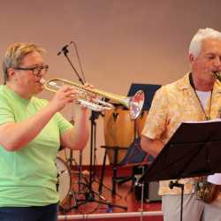 Sommerserenade verbreitet trotz launischem Wetter Sommerlaune Sommerserenade verbreitet trotz launischem Wetter Sommerlaune