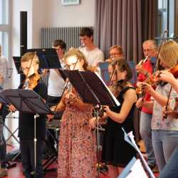 Sommerserenade verbreitet trotz launischem Wetter Sommerlaune Sommerserenade verbreitet trotz launischem Wetter Sommerlaune