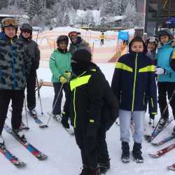 Sport, Spiel und Spaß im Skischullandheim der siebten Klassen