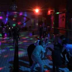 Sport, Spiel und Spaß im Skischullandheim der siebten Klassen Sport, Spiel und Spaß im Skischullandheim der siebten Klassen