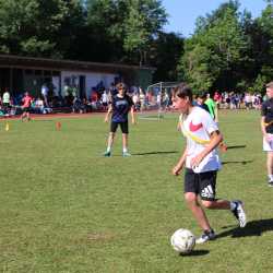 Sportfest der Klassen 5-8 bei schönstem Wetter Sportfest der Klassen 5-8 bei schönstem Wetter