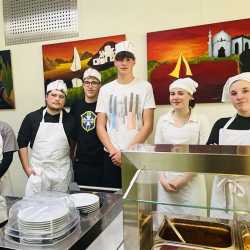 Tag der Schulverpflegung: Einblick in die Großküche Tag der Schulverpflegung: Einblick in die Großküche