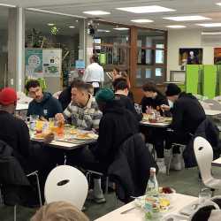 Tag der Schulverpflegung im Zeichen der Lebensmittelverschwendung Tag der Schulverpflegung im Zeichen der Lebensmittelverschwendung