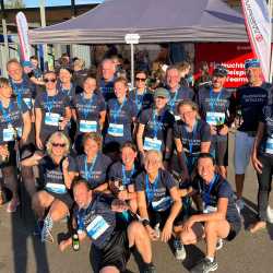 Tapfere Teilnehmer trotzen beim Firmenlauf der Hitze Tapfere Teilnehmer trotzen beim Firmenlauf der Hitze