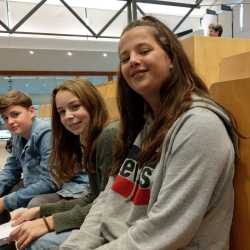 Theater-AG bei Einbürgerungsfeier im Landratsamt Theater-AG bei Einbürgerungsfeier im Landratsamt