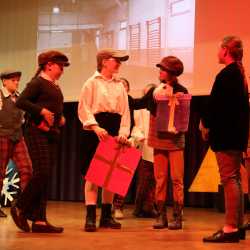 Tolle Bühnenpräsenz und viel Spaß am Spiel bei Tolle Bühnenpräsenz und viel Spaß am Spiel bei