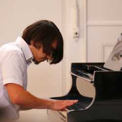 Überzeugendes Frühjahrskonzert der Zinzendorfschulen Überzeugendes Frühjahrskonzert der Zinzendorfschulen