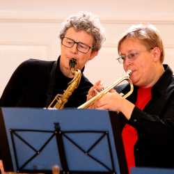 Überzeugendes Frühjahrskonzert der Zinzendorfschulen Überzeugendes Frühjahrskonzert der Zinzendorfschulen