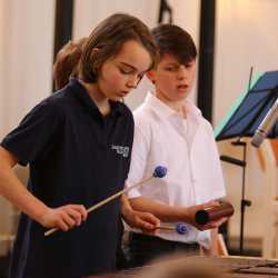 Überzeugendes Frühjahrskonzert der Zinzendorfschulen Überzeugendes Frühjahrskonzert der Zinzendorfschulen