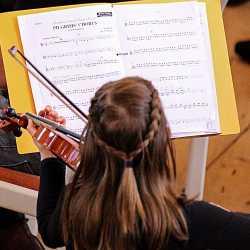 Überzeugendes Frühjahrskonzert der Zinzendorfschulen Überzeugendes Frühjahrskonzert der Zinzendorfschulen