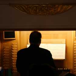 Viele Sterne gehen im Kirchensaal auf Viele Sterne gehen im Kirchensaal auf